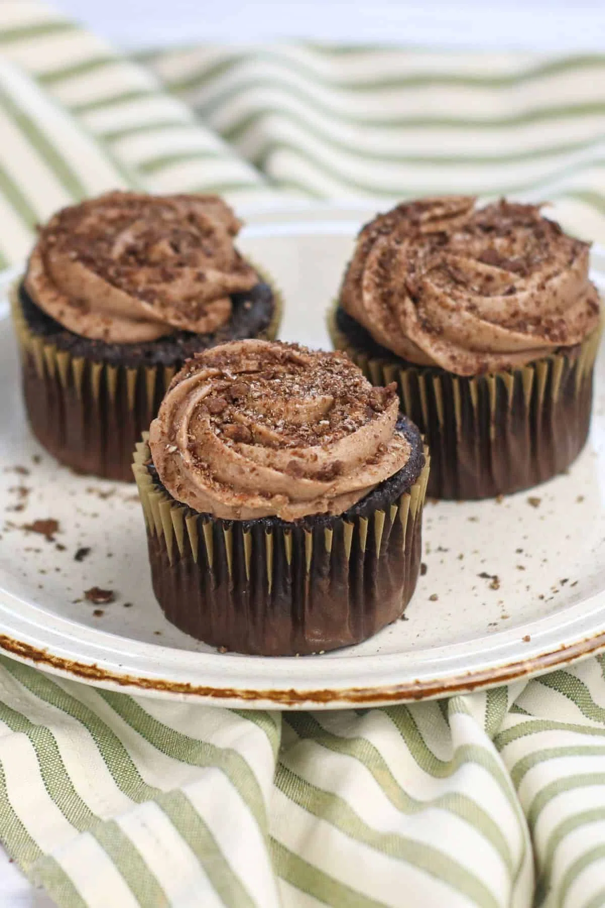 Cocoa Pebbles Cupcakes