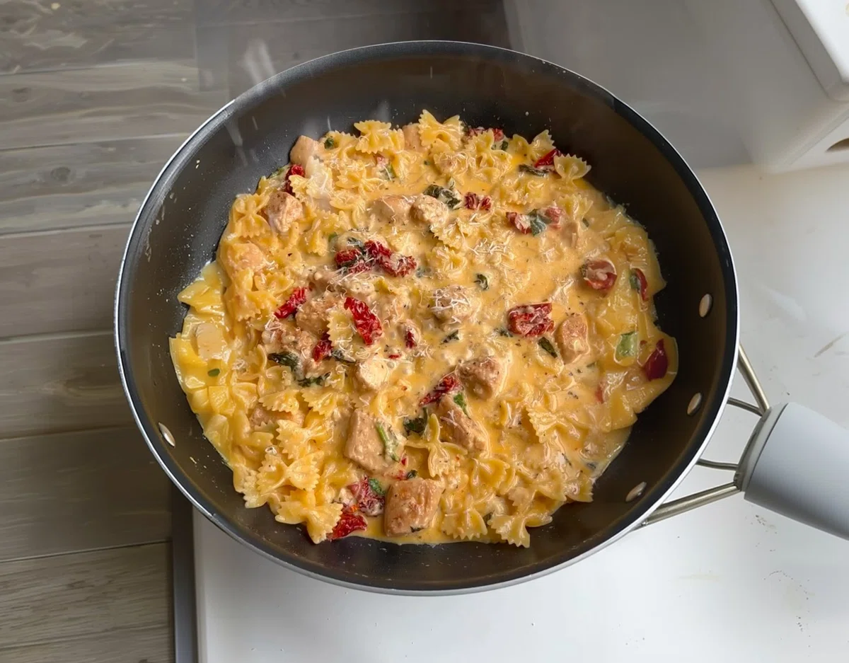 Tuscan Chicken Pasta