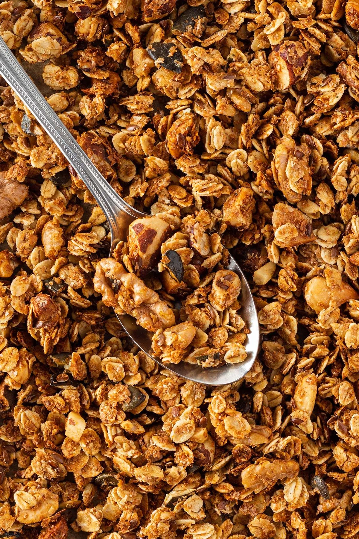 Granola With Less Sugar and Oil