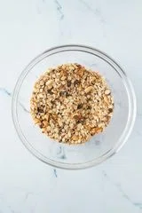 Granola With Less Sugar and Oil