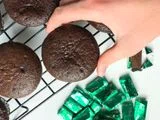 Mint Chocolate Cheesecake Cupcakes
