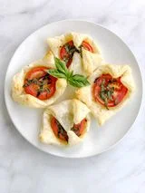 Individual Tomato Basil Tarts (Dairy-Free, Egg-Free, Vegan)