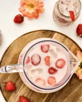 Strawberry Horchata
