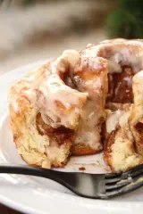 The Best Eggnog Cinnamon Rolls