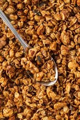 Granola With Less Sugar and Oil