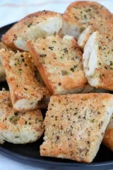 Easy Parmesan Cheese Bread with Chives and Black Pepper
