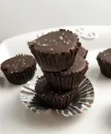 Salted Caramel Macadamia Cups