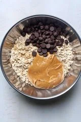 Banana Oatmeal Peanut Butter Cookies