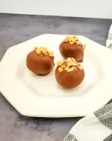 Toffee Cheesecake Bites