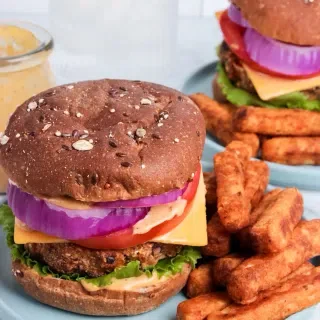 Chipotle Ranch Veggie Burgers