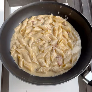 Bacon Alfredo Pasta