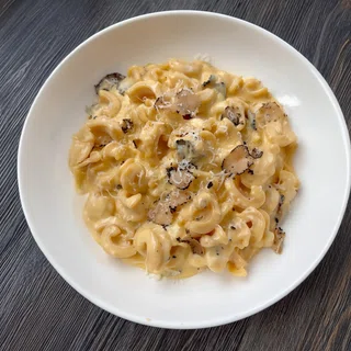 Truffle Mac & Cheese with Cascatelli