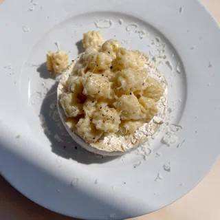 Mac & Cheese on Brie