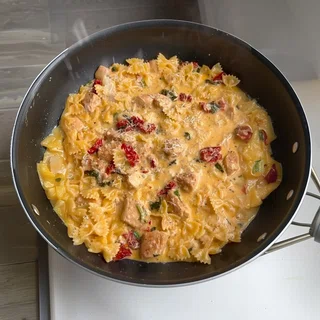 Tuscan Chicken Pasta