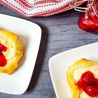 Cherry Cheesecake Bites