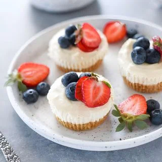 Mini No Bake Cheesecakes