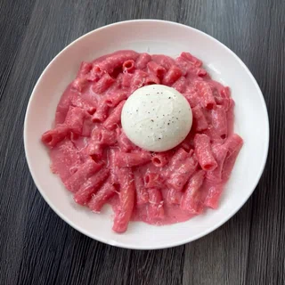 Creamy Beet Ricotta Rigatoni
