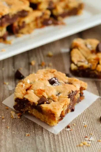 Chocolate Chip Salted Caramel Cookie Bars