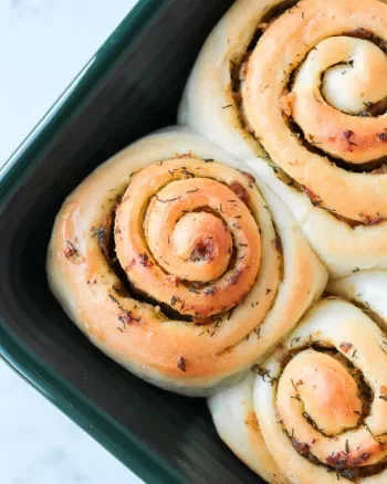 Dill Onion Rolls