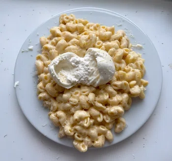 Pepper Jack Mac & Cheese with Burrata