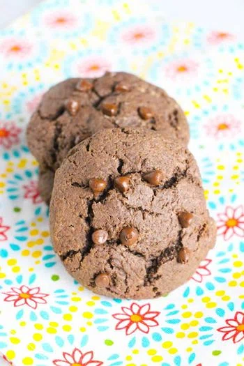Chocolate Stuffed Cookies