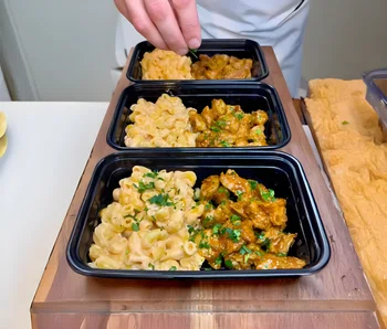 Sweet & Spicy BBQ Chicken Mac & Cheese Meal Prep