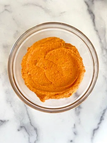 Roasted Red Bell Pepper Hummus