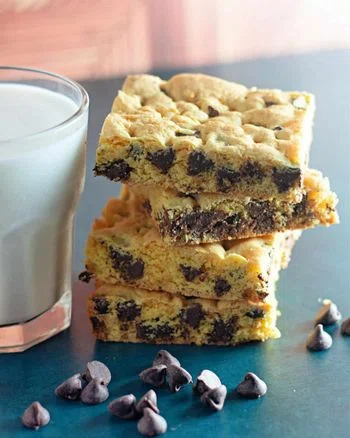 Chocolate Chip Cake Mix Cookie Bars