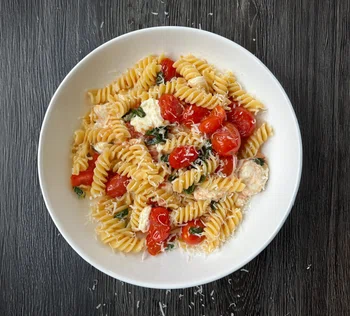 Caprese Pasta