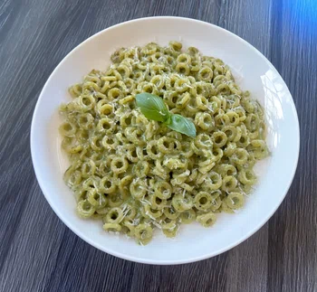 One Pot Creamy Pesto Pasta
