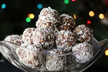 No Bake Cookies with Chocolate, Coconut, and Oats