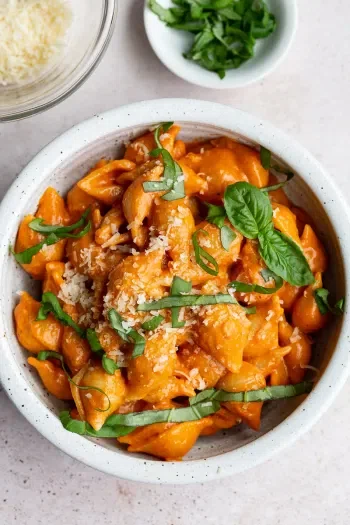 Gigi Hadid Spicy Vodka Pasta