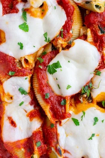 Spinach and Ricotta Stuffed Shells