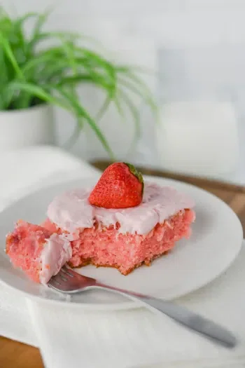 Homemade Strawberry Cake