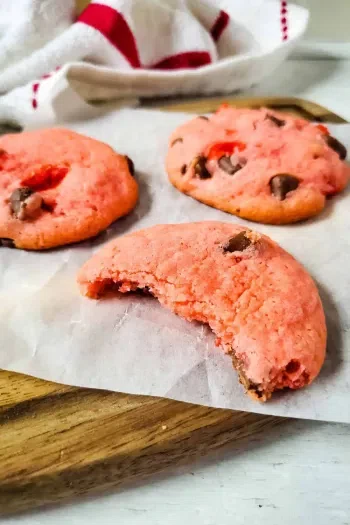 Cherry Chip Cookies