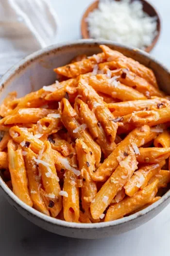 Easy Creamy Rose Sauce