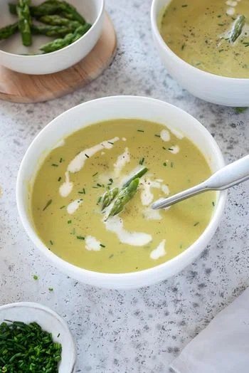 Creamy Asparagus Leek Soup