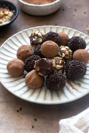 Salted Caramel Chocolate Truffles