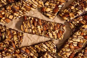 Homemade Kind Nut Bars