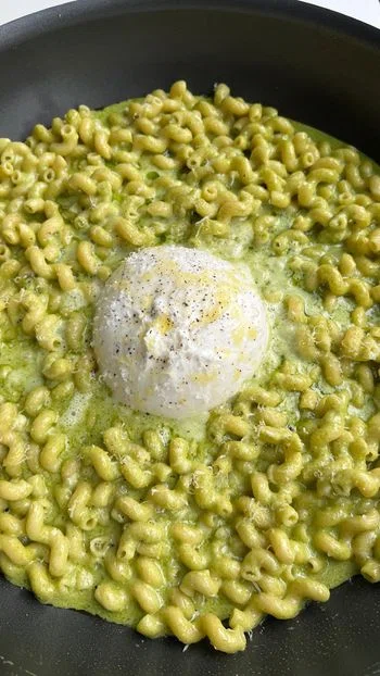 Creamy Pesto Pasta with Burrata