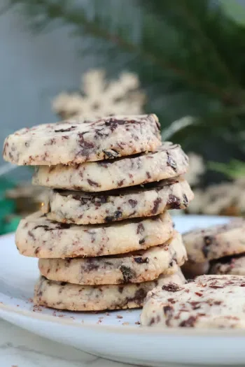 Almond Shortbread Cookies with Chocolate and Cherries