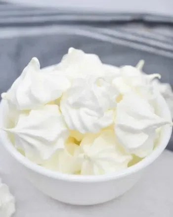 Meringue Christmas Cookies