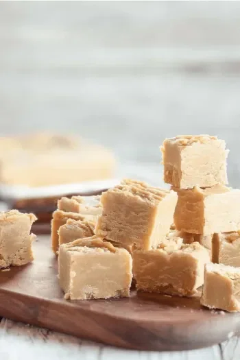 Penuche Fudge (Easy Peanut Butter Fudge)