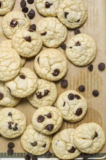 Mint Chocolate Chip Cookies