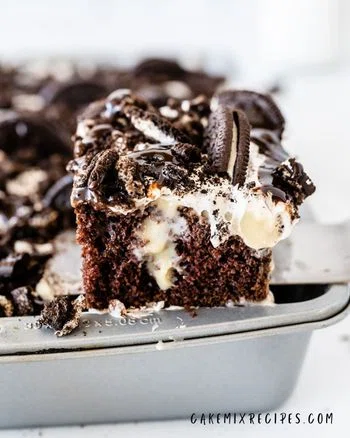 Oreo Poke Cake