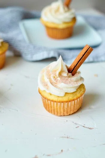 Cake Mix Snickerdoodle Cupcakes