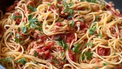 Easy Tuna & Tomato Pasta